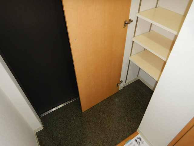 神戸市東灘区御影本町２丁目の賃貸マンションの玄関