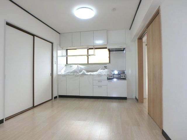 神戸市東灘区住吉宮町３丁目の賃貸マンションの居間・リビング