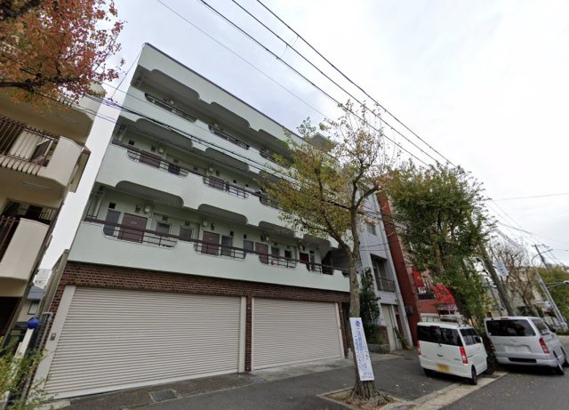 神戸市灘区楠丘町３丁目の賃貸マンションの外観