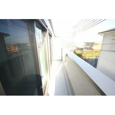 神戸市灘区箕岡通４丁目のアパートのバルコニー