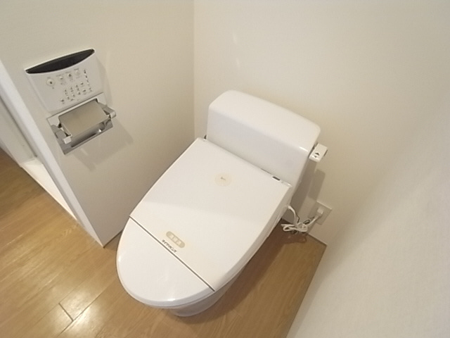 神戸市東灘区深江北町４丁目の賃貸マンションのトイレ