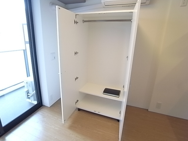 神戸市東灘区深江北町４丁目の賃貸マンションの収納