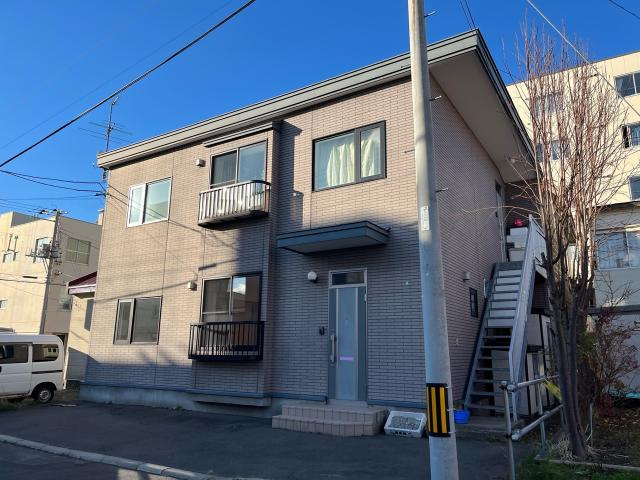 川上町10-1-2テラスハウスの外観