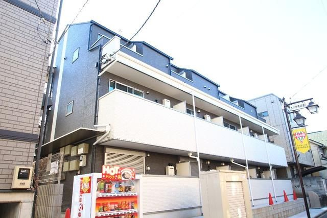 アクティ氷川台の外観
