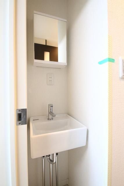 アクティ氷川台の洗面所