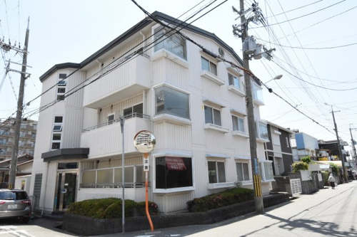駅徒歩10分以内☆