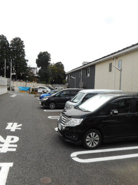 サンシャインビレッジアゼリアＢの玄関|玄関