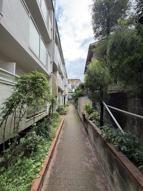 目白ローヤルコーポの周辺