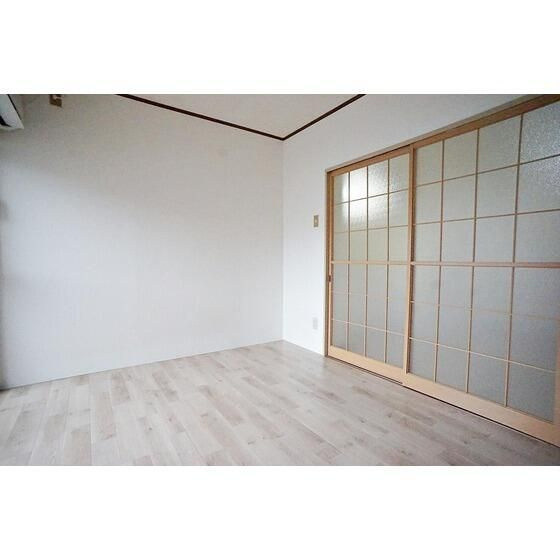 カネトモ新宿マンションの寝室