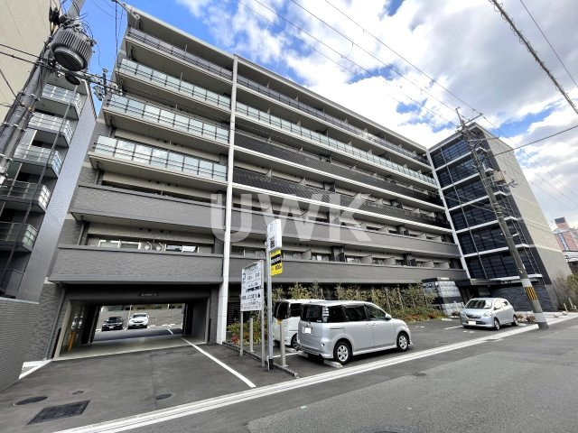京都市南区東九条西河辺町の賃貸マンションの外観
