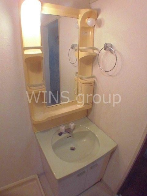世田谷区砧２丁目の賃貸マンションの洗面所