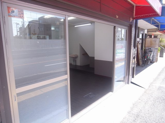 豊中市螢池東町１丁目の店舗事務所
