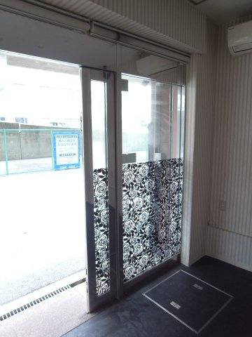 大阪市淀川区十三本町１丁目の店舗事務所