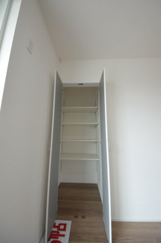 鹿籠2丁目の収納|リビングにも収納スペースがあります