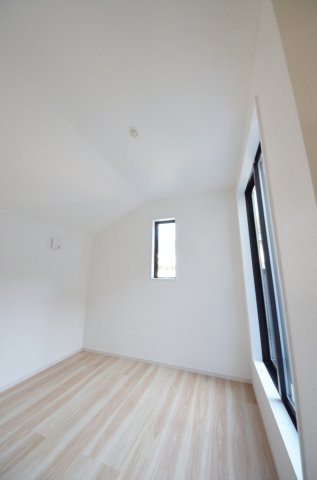 瀬戸ハイム四丁目の洋室|全居室収納スペース有、お部屋が広く綺麗に使えます
