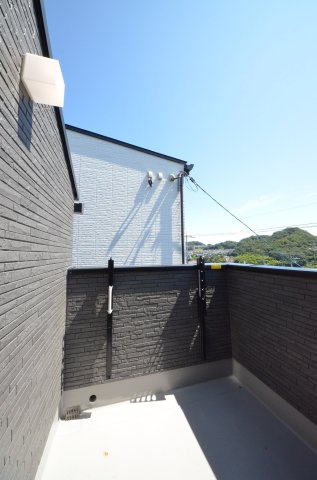 己斐上三丁目のバルコニー|東南向きの広いバルコニー