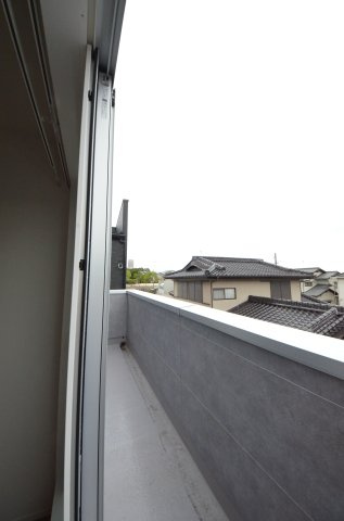 対厳山三丁目のバルコニー|東南向きのバルコニー