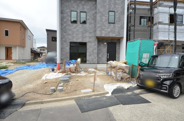 上平良字郡塚の駐車場|敷地34坪
駐車は2台可能です