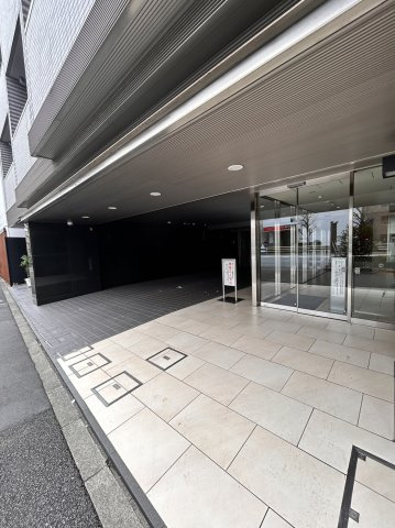 クレヴィア文京白山のエントランス