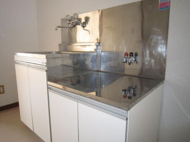 稲城市矢野口の賃貸マンションのキッチン
