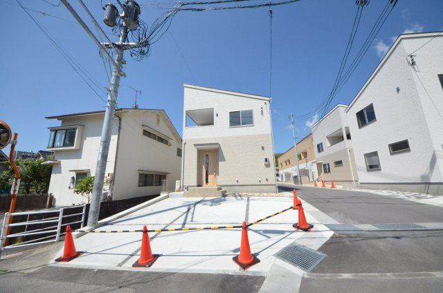 伴東三丁目の外観|AL伴駅徒歩5分の平地
駐車は2台可能です