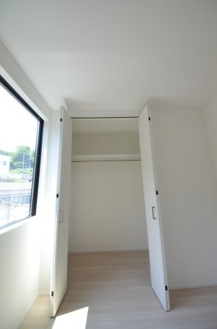 江波二本松2丁目の収納|各居室に機能的なクローゼットを完備。タンスなどの大型家具を買い足す必要がないため、お部屋の面積を最大限に活かせます。