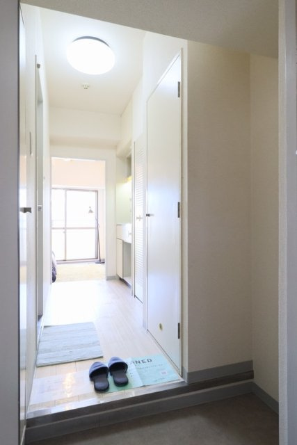 エヴェナール二子新地の玄関|※家具･小物はイメージです