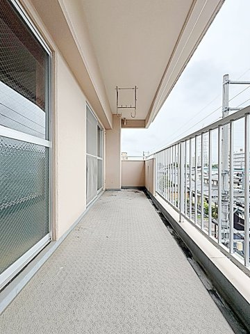 浅井マンションのバルコニー