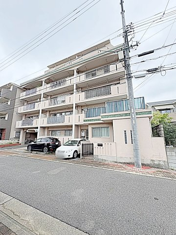 浅井マンションの外観