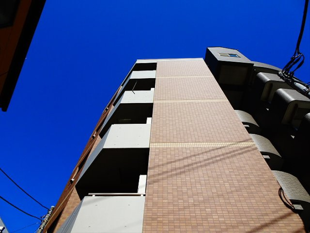 ティアラの外観