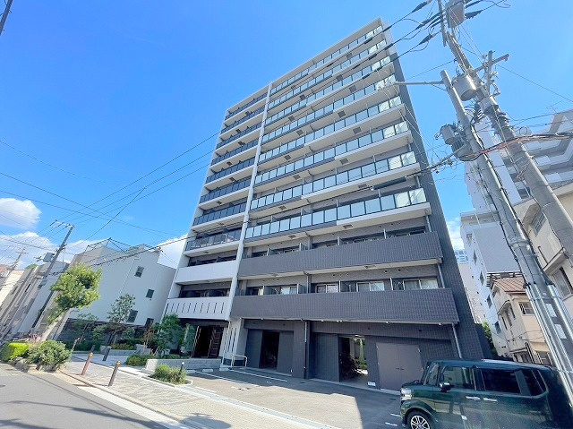 スプランディッド新大阪WESTの外観