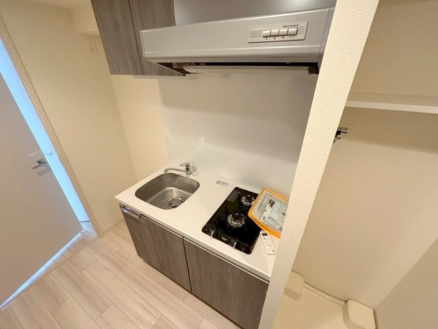 プレサンスブルーム東三国のキッチン