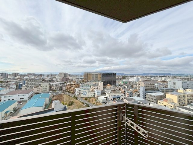 プレサンスブルーム東三国の展望