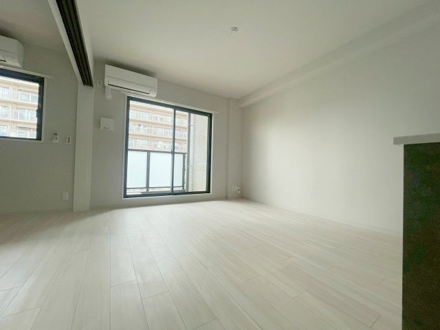 Alivis三国本町の居間・リビング