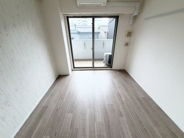 プレサンス淡路駅前の浴室