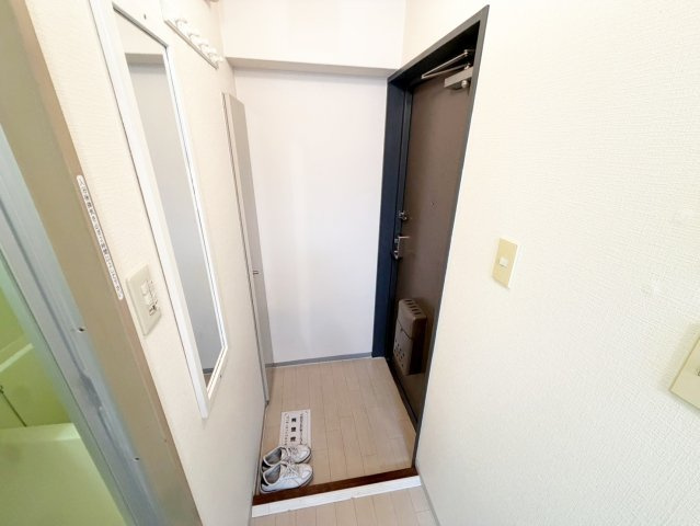 木元ハイツの玄関