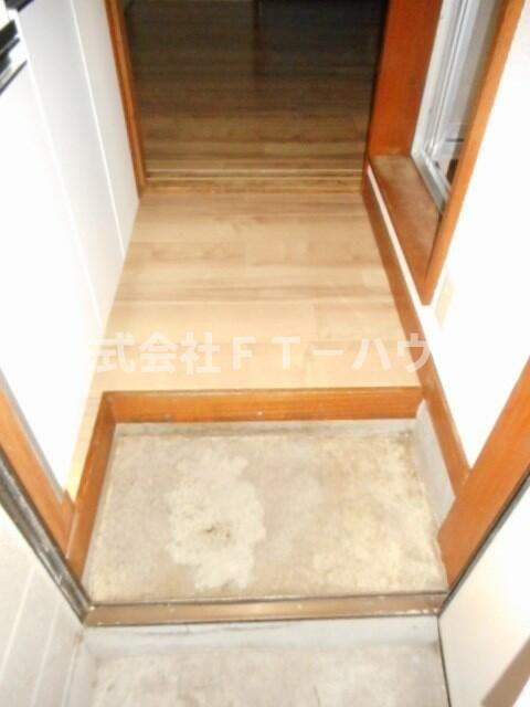 トップアイランドＤの玄関