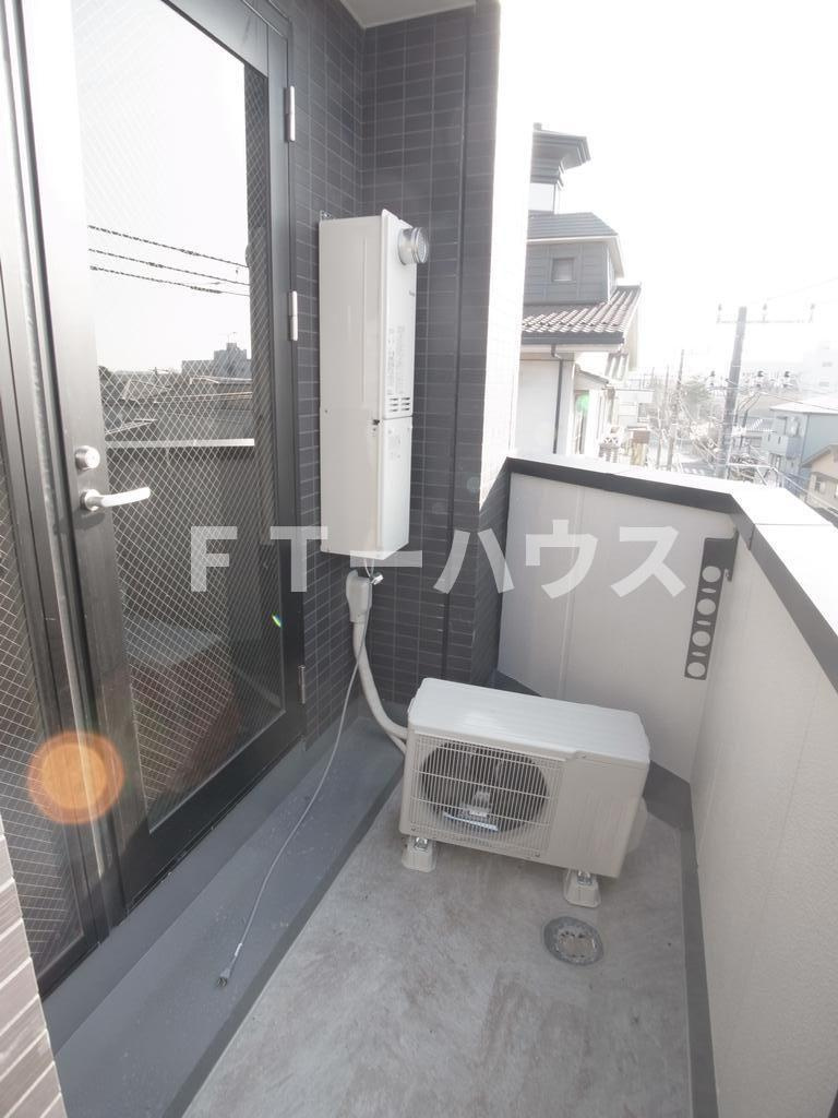ＮＹ　Ｓｑｕａｒｅ　Ｆｕｎａｂａｓｈｉのバルコニー