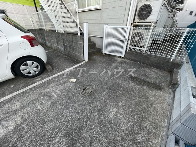 ヴランドール東船橋の駐車場