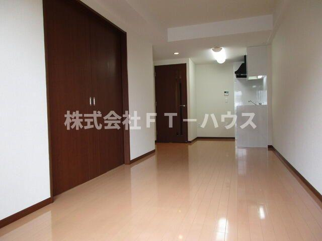 Ｓ－ＦＯＲＴ船橋塚田の居間・リビング