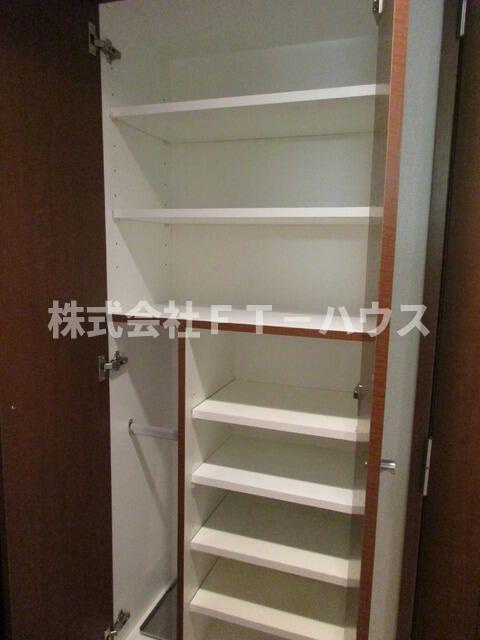 Ｓ－ＦＯＲＴ船橋塚田の玄関