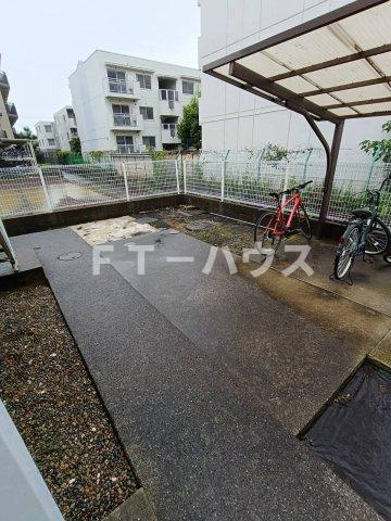 グリーンハイツの駐車場