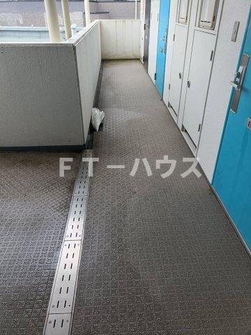 サンヒルズ川岸のバルコニー