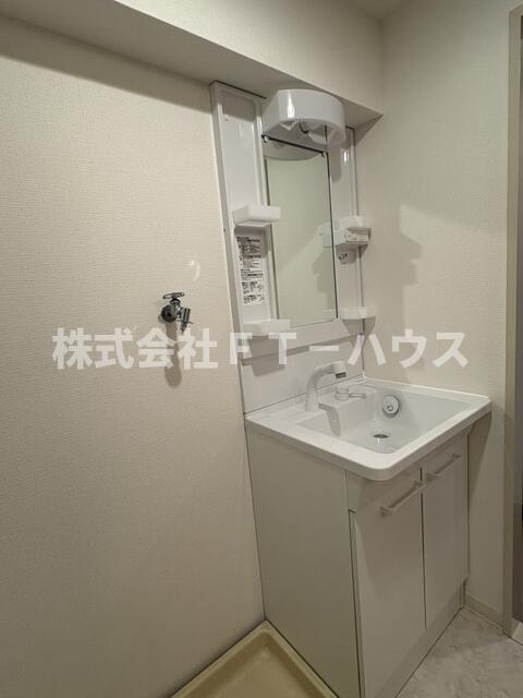 メゾン夏見の独立洗面台