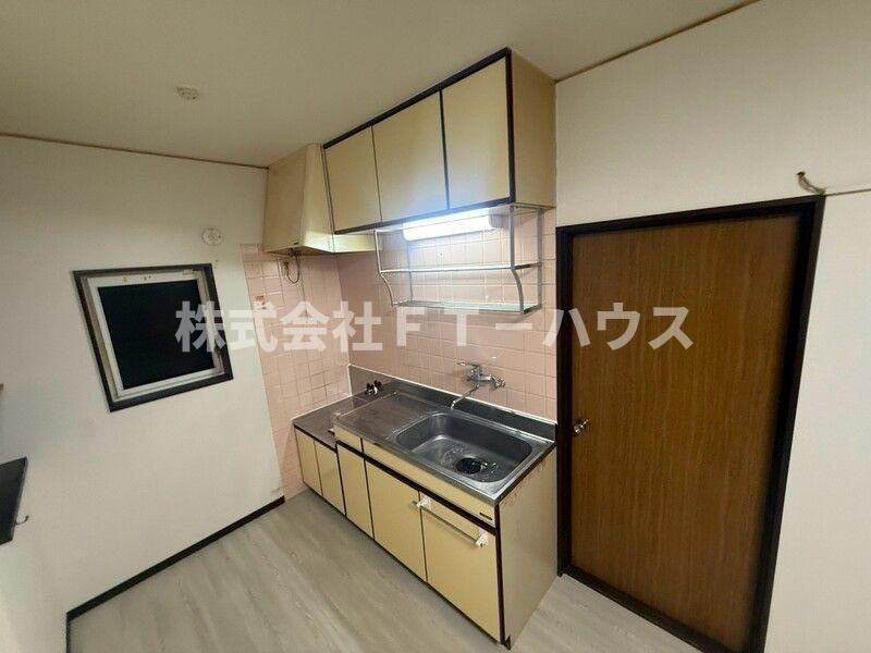 ナフコ1号棟のキッチン