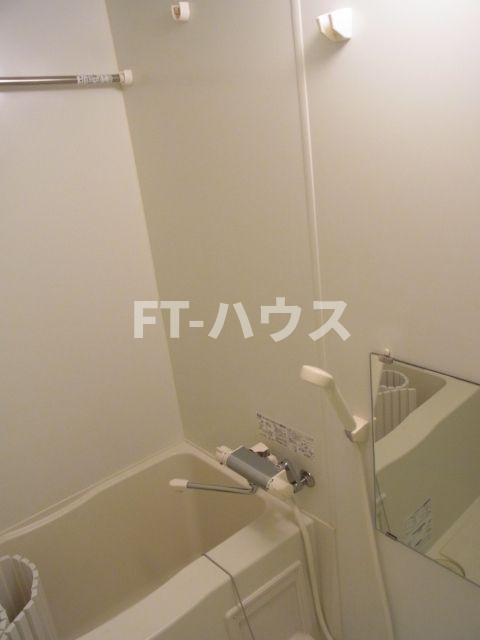 ライジングプレイス船橋宮本の浴室