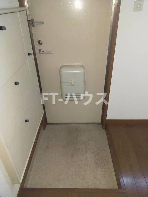 ハイツオズワルドⅠの玄関