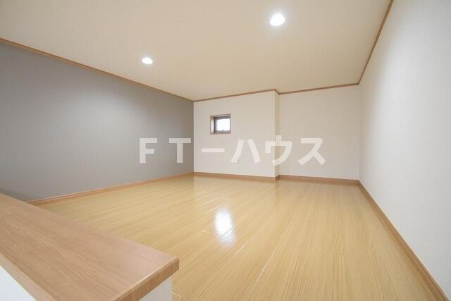 レグジー東船橋の寝室|大型のロフト付き