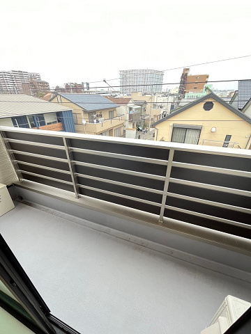 大阪市西淀川区竹島３丁目のアパートのバルコニー|バルコニー付きです