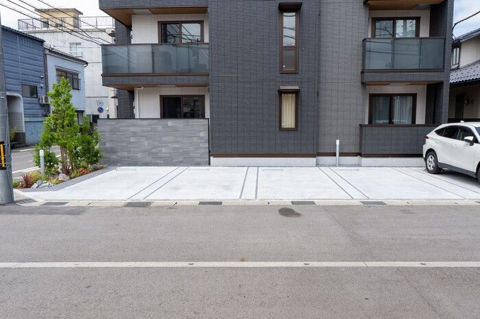D-Grande桃井町の駐車場